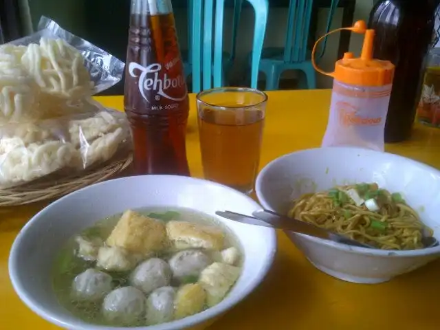 Gambar Makanan Mie Baso Kanis 6