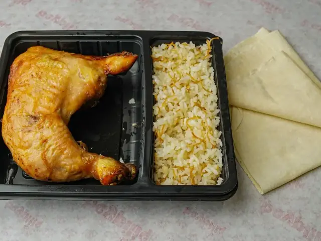 Le-Pi Chicken Express'nin yemek ve ambiyans fotoğrafları 2