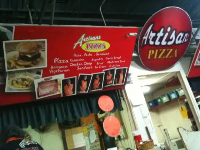 Artisans Pizza Food Photo 2