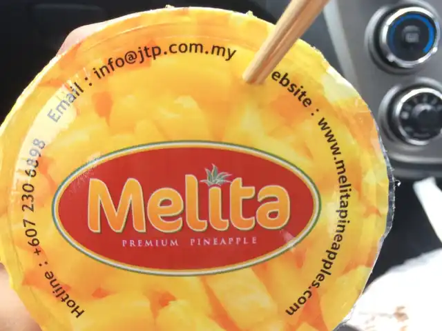 Melita Premium Fresh Pineapple Food Photo 5
