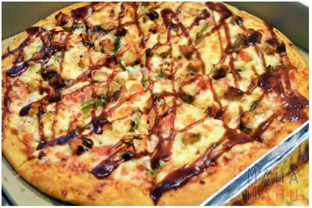 Canadian 2For1 Pizza Food Photo 17