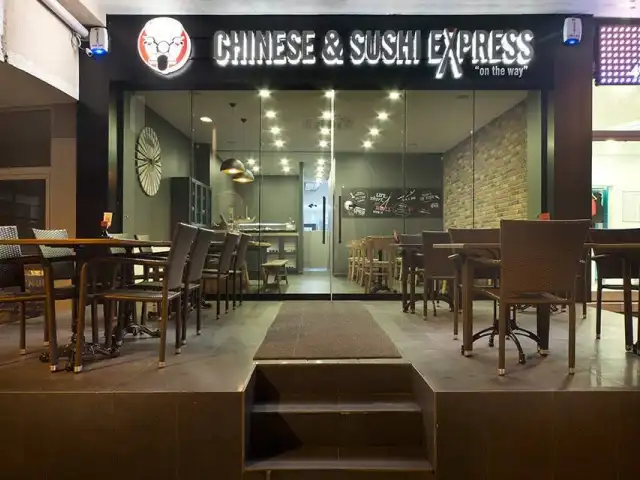 Chinese & Sushi Express'nin yemek ve ambiyans fotoğrafları 10