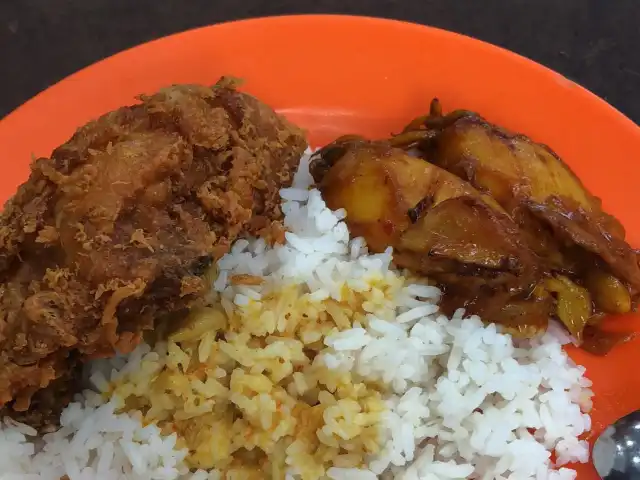 Kedai Nasi Campur Permai (Bumbung Kuning) Food Photo 9