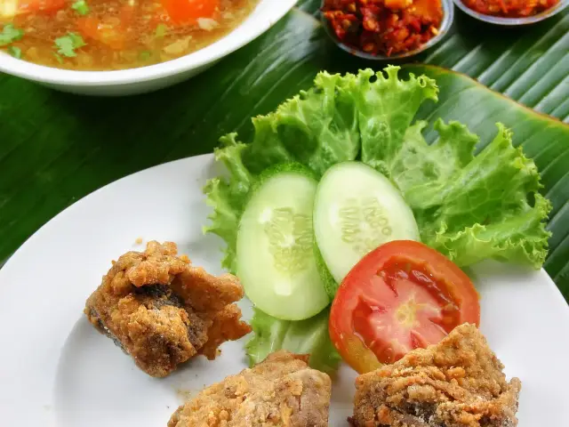 Gambar Makanan Ayam Goreng Fatmawati - Hotel Salak The Heritage 19