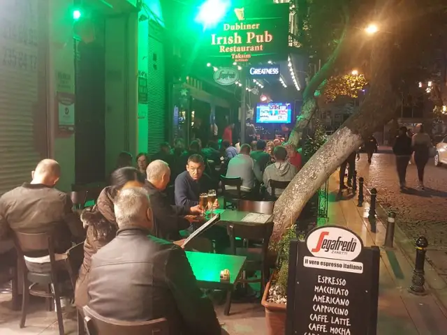 Dubliner Irish Pub Restaurant'nin yemek ve ambiyans fotoğrafları 35