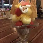 Sidewalk Ice-Cream Lounge Food Photo 4