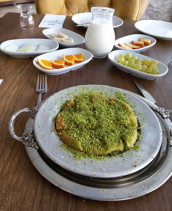 Ehdişam Künefe'nin yemek ve ambiyans fotoğrafları 3