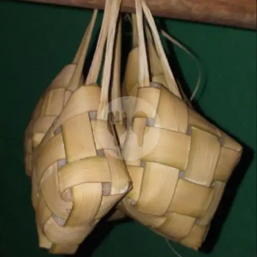 Gambar Makanan Ketupat Sayur Alin, Petamburan 6