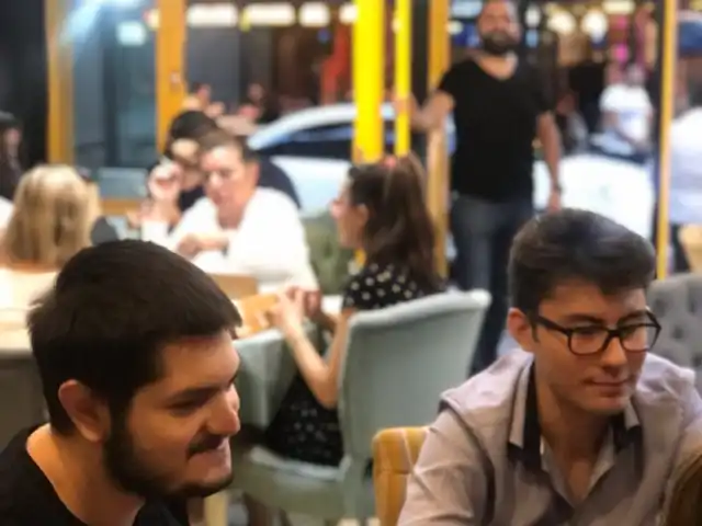 Mahall 17 Cafe'nin yemek ve ambiyans fotoğrafları 6