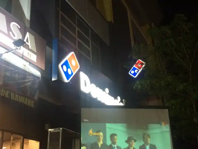 Domino's Pizza Food Photo 4