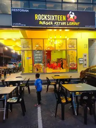 Rocksixteen Kitchen