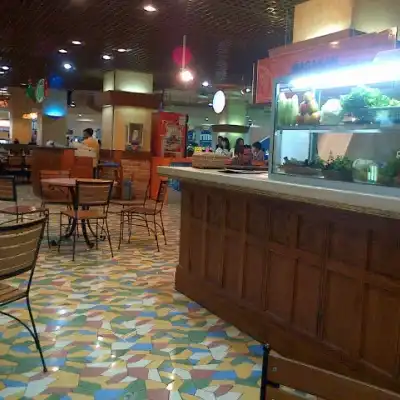 West Food Court