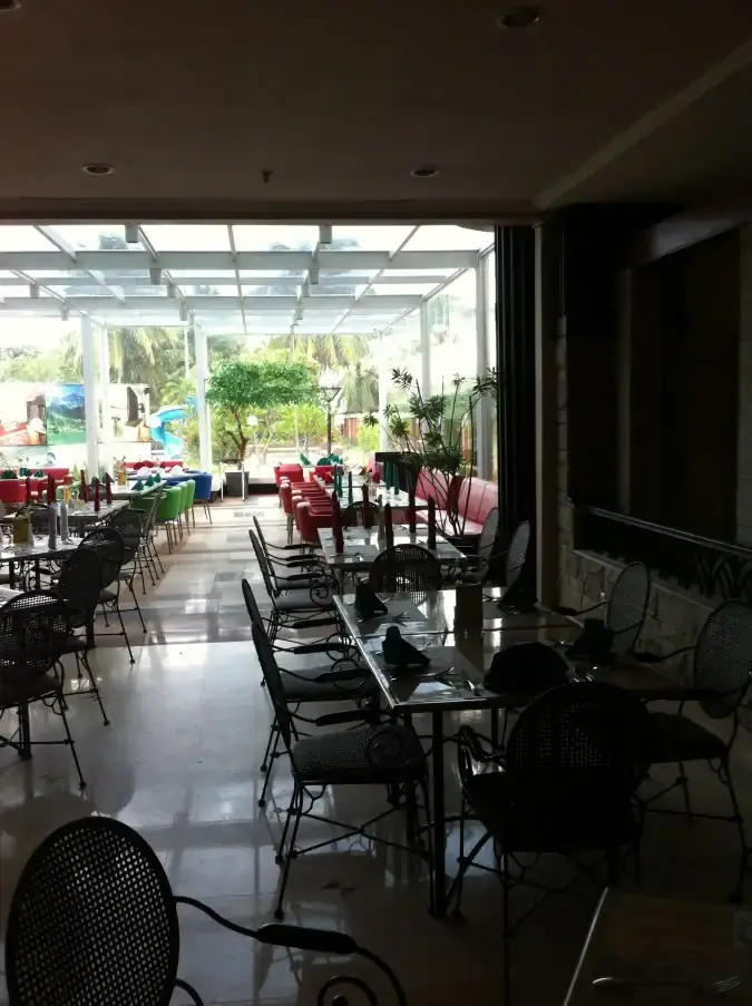 Melati Cafe - Hotel Bumi Wiyata