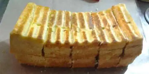 Roti Bakar Mamah Ifa, Masjid Almanar