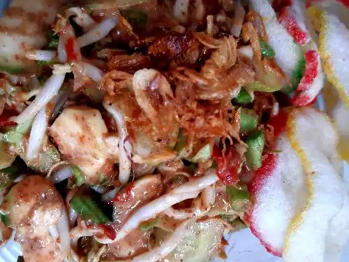 Gado Gado Ema Bedah