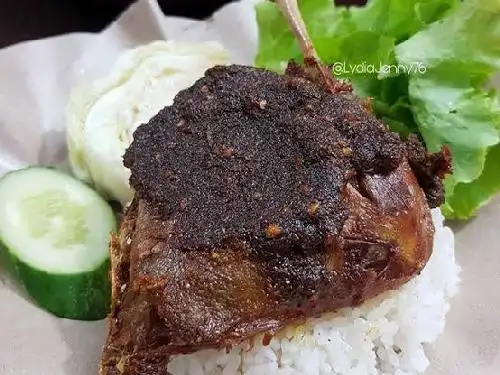 Nasi Bebek Naura Bumbu Hitam Khas Madura, Duren Sawet,Buaran,Jakarta