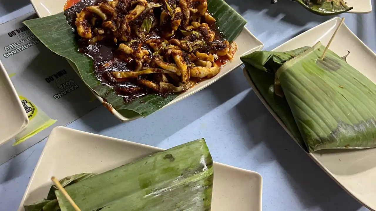 Stulang Laut Seafood Fried Rice