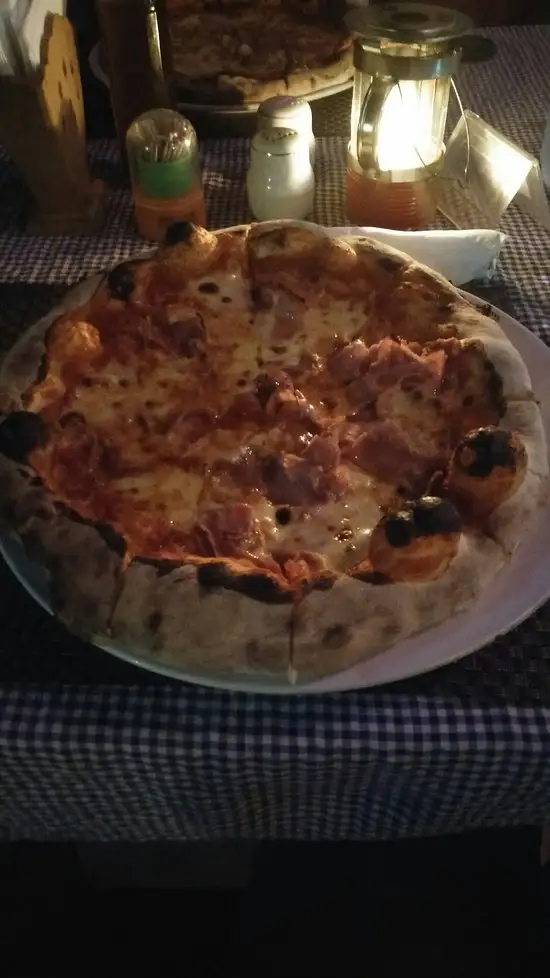 Gambar Makanan Pizzeria Regina 2