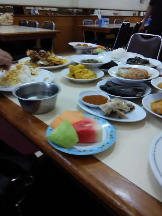 Gambar Makanan Restoran Sederhana 15