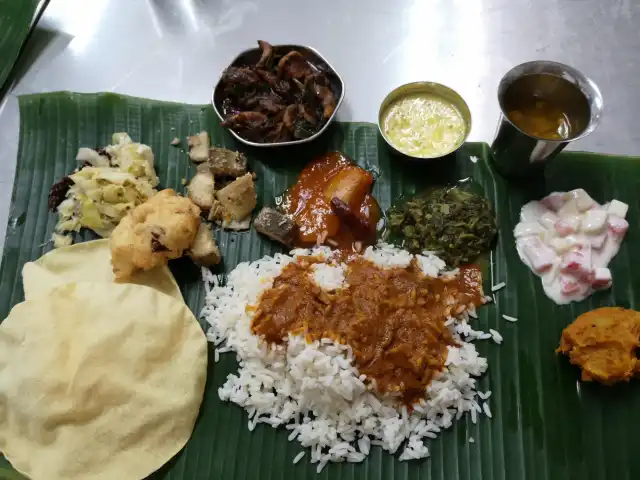 Puchong Mess Banana Leaf Rice Food Photo 7