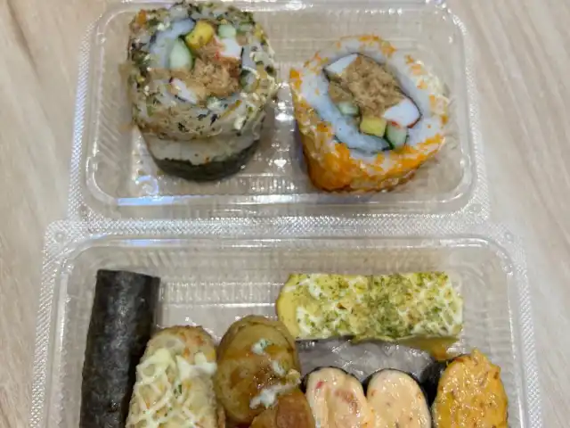 Empire Sushi Food Photo 1