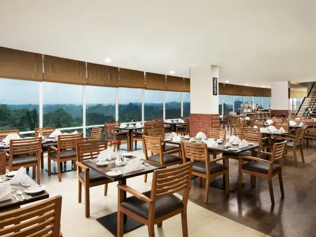 Gambar Makanan Gandhiva Restaurant 6