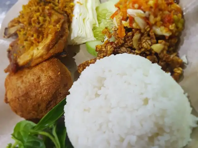 Gambar Makanan Ayam Penyet Surabaya 4