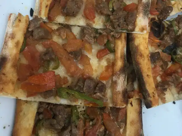 Çırak Ömer Pide Ve Kebap Salonu'nin yemek ve ambiyans fotoğrafları 2