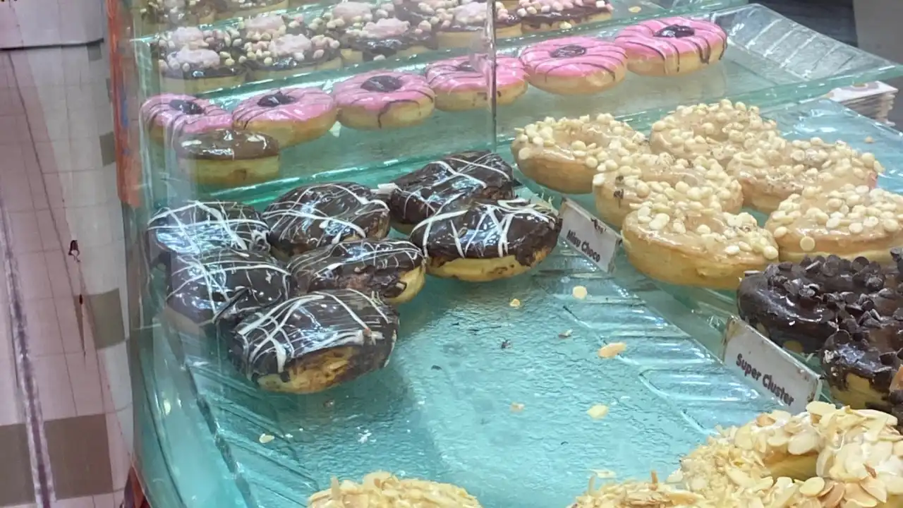 Big Apple Donuts & Coffee