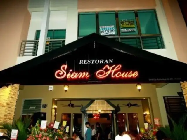Siam House Food Photo 1