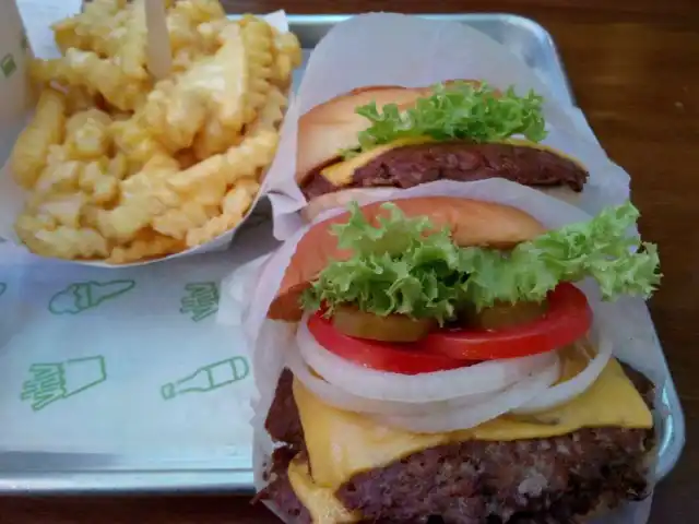 Shake Shack'nin yemek ve ambiyans fotoğrafları 48