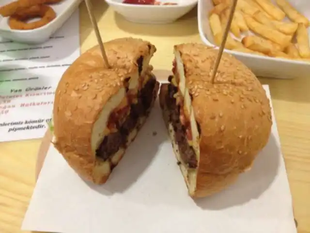 Komşu Kasap Burger'nin yemek ve ambiyans fotoğrafları 20