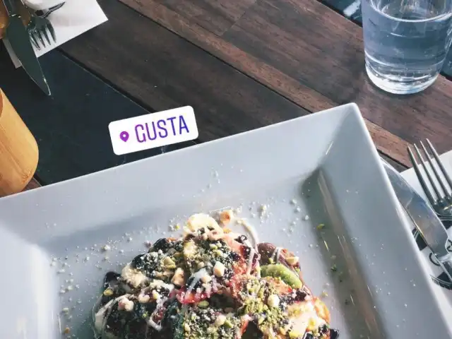 Gusta Lounge'nin yemek ve ambiyans fotoğrafları 18