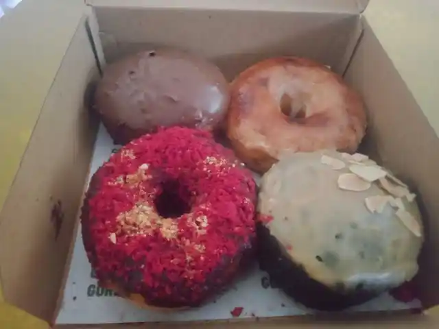 Gambar Makanan Gordon Donuts & Coffee 13