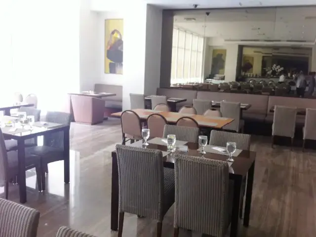 Gambar Makanan Cemara Restoran - Hotel Cemara 3