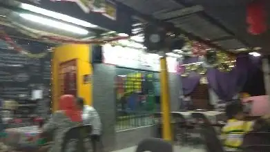 Kedai Mkn Rahsia 3 Beradik