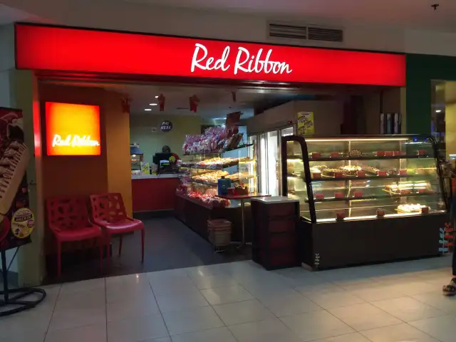 Red Ribbon Bakeshop Food Photo 11