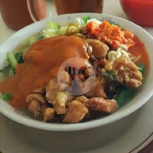 Gambar Makanan Mie Ayam Solo, Waspada 8