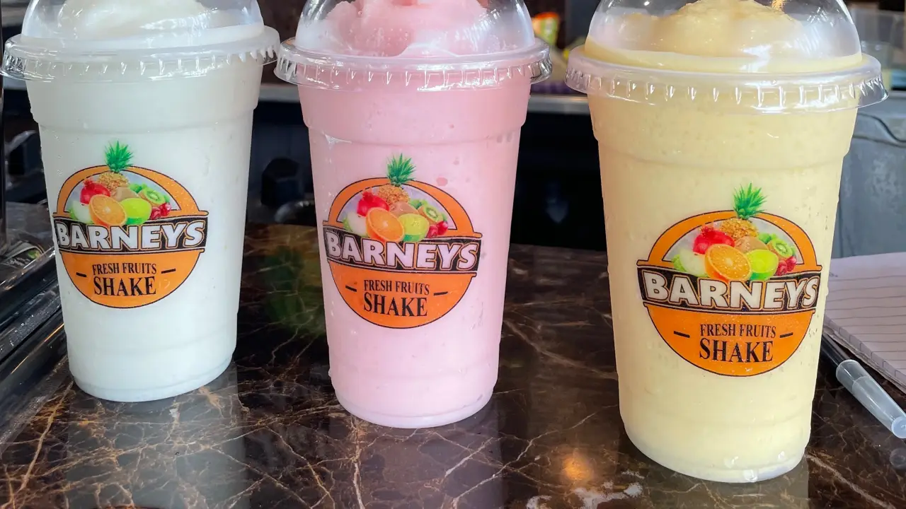 Barney's Fresh Fruits Shake & Juice - Mabini Street