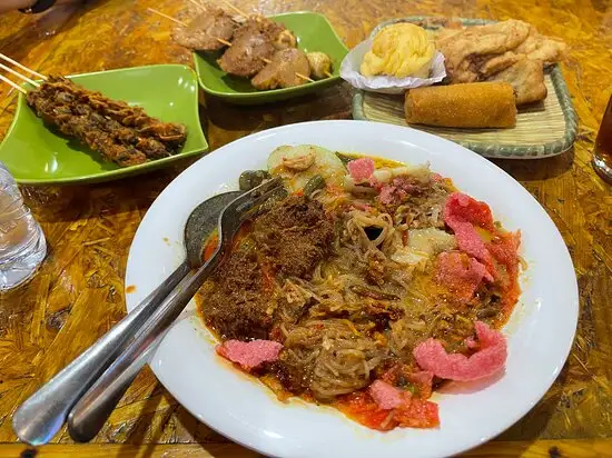 Lontong Kak Lin