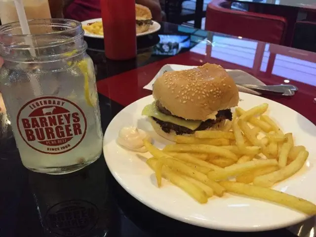 Barneys Burger Food Photo 19