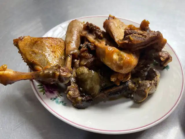 Gambar Makanan Ayam Goreng & Sop Buntut Pak Supar 6