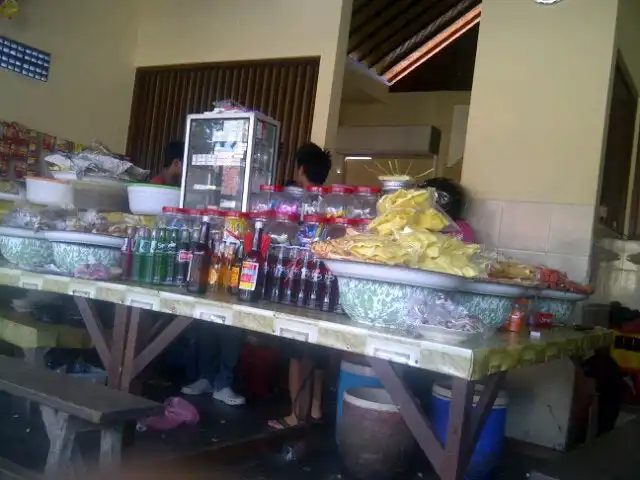 Gambar Makanan Warung Made 8