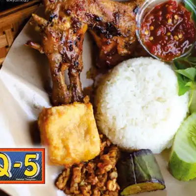 Ayam Bakar KQ-5, Padang