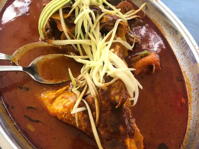 Kari Kepala Ikan D'Tugu View Food Photo 9