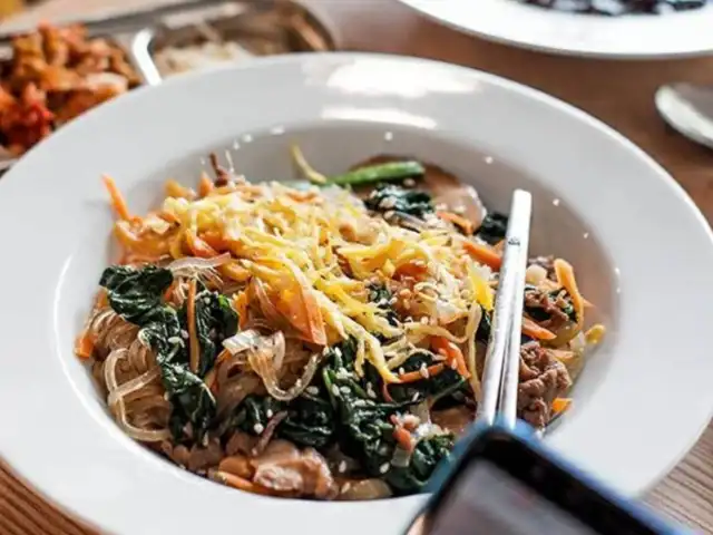 Gambar Makanan Bingsoo Story & Kim's K-Food 10