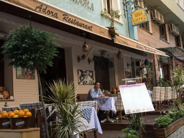 Adora Restaurant & Cafe'nin yemek ve ambiyans fotoğrafları 52