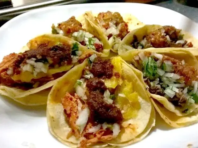 Tacos Chingones Food Photo 2