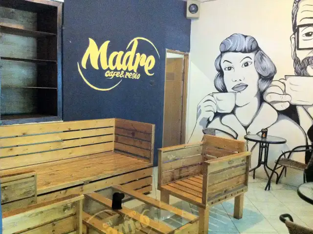 Gambar Makanan Madre Cafe & Resto 4