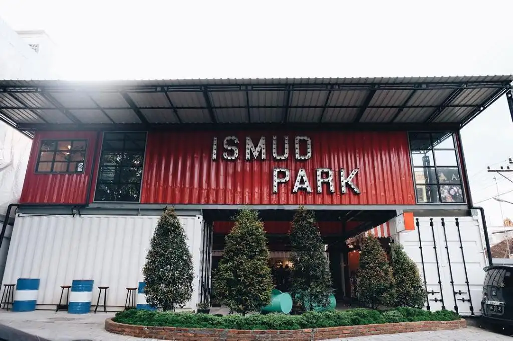 Ismud Park